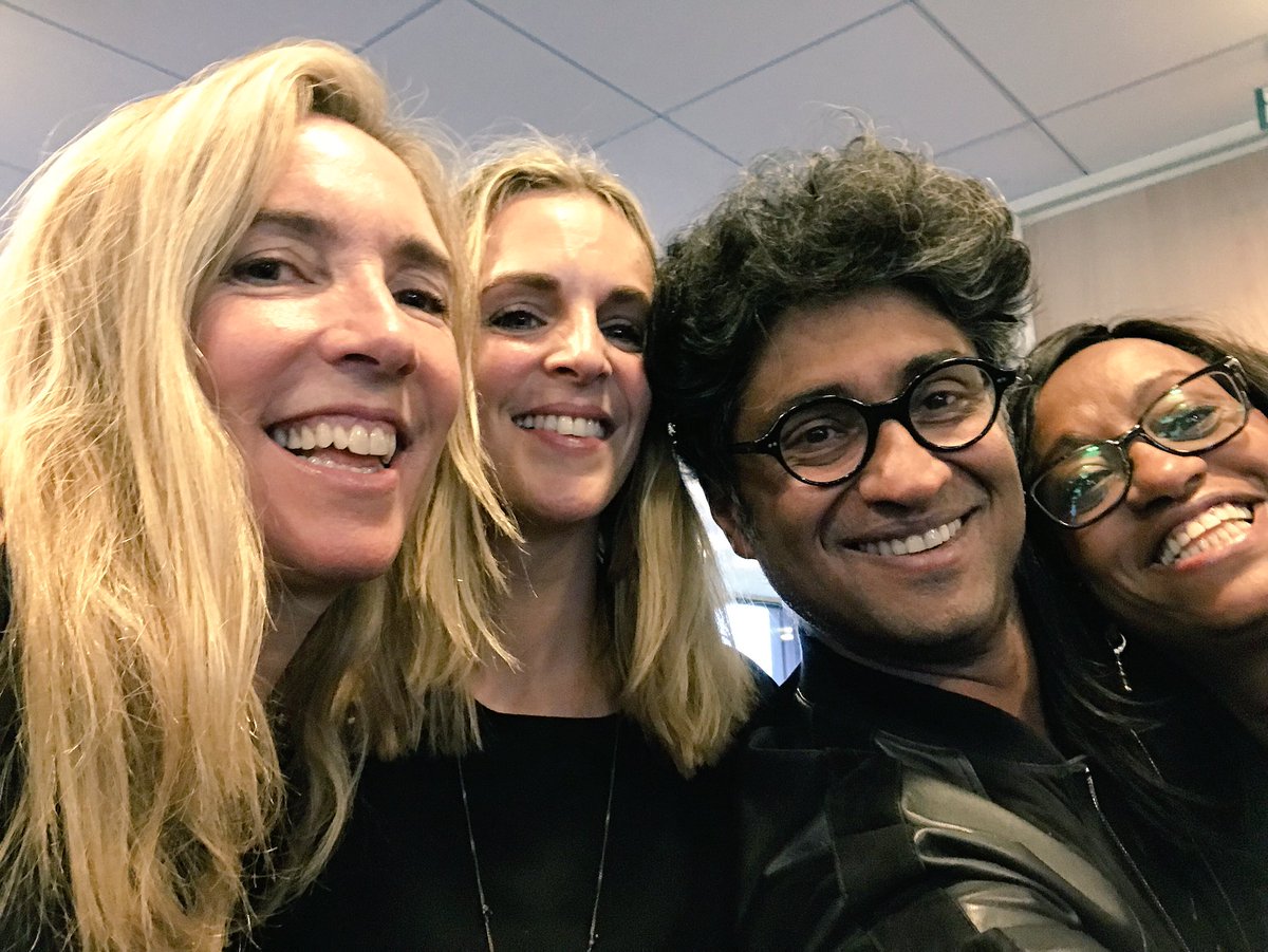 ViSassoon's tweet photo. #DiversityPower #engagements #VoeuxCSA2018 @CaroSeneclauze @CatJeanJoseph @sebastienfolin @AffejeeH @csaudiovisuel @Club21Siecle @leprojetmoteur @EcoleMiroir https://t.co/PZ5spBqsVf