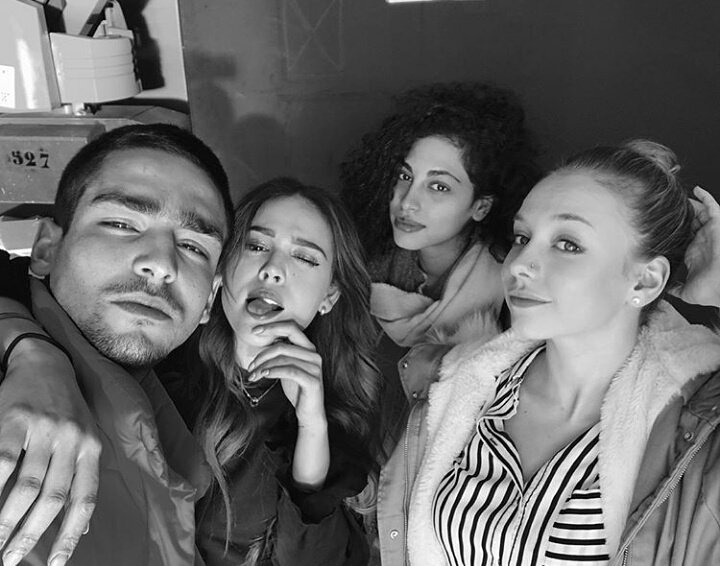 EliteNetflixES's tweet photo. ¡Ganas reales de que llegue 2019 para poder disfrutarlos! 🙌 #Élite #ÉliteNetflix https://t.co/PvMy3H4w0x