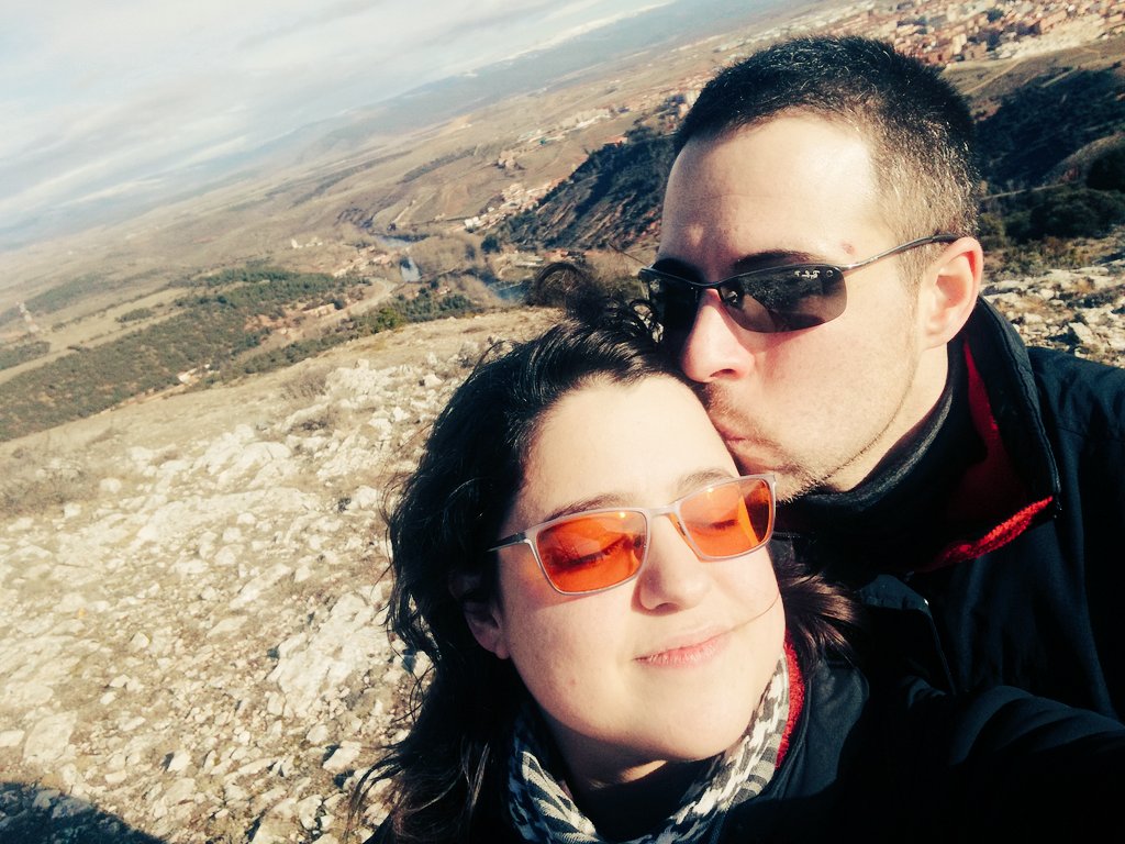 Maria_Kira04's tweet photo. No importa el sitio si es a tu lado @alvarossada. La felicidad se mide en los buenos momentos y contigo son incontables. https://t.co/Z8eosy7ffe