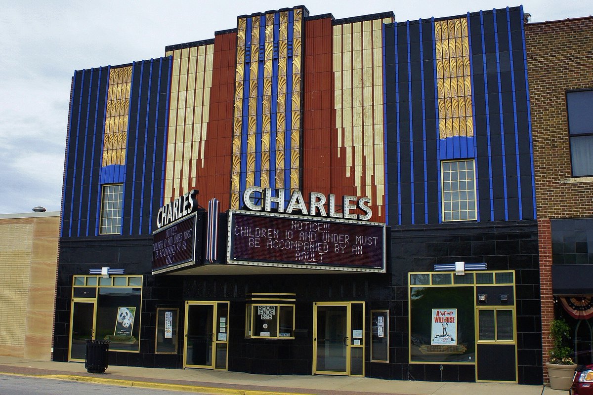 AmClassicCinema's tweet photo. Check out our newest photo update - The Charles Theatre in Charles City, IA!  @CCCTheatre  https://t.co/ZUPY1oZFAF #ClassicCinemas https://t.co/12YqcruYWl