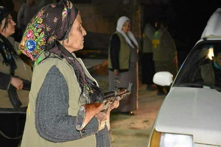 Şu fotolar da şurada dursun, 
yarın öbür gün "TC sivil vuruyor" dediklerinde lazım olur! #TurkeyDefeatsTerrorism