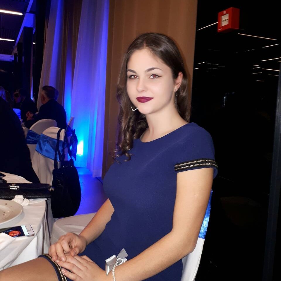 ekazazovic's tweet photo. #NewProfilePic 💐 https://t.co/pEB9hOGFss