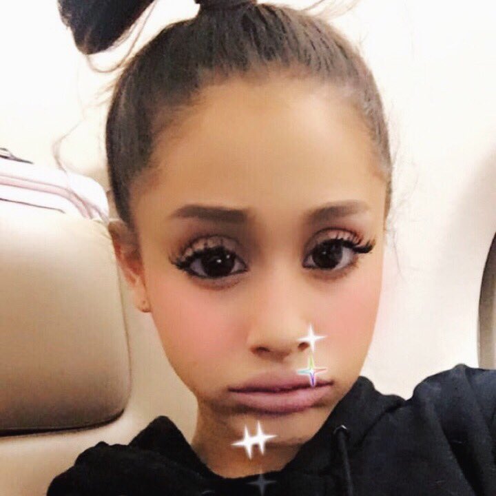 yourfavsaspets's tweet photo. — ariana as a bunny 🐰 https://t.co/pXYCoFoiyF
