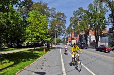 The way we move: Halifax’s Integrated Mobility Plan keeps health in mind. <a href="/hfxplanning/">hfxplanning</a>  ow.ly/X80D30hXp9k