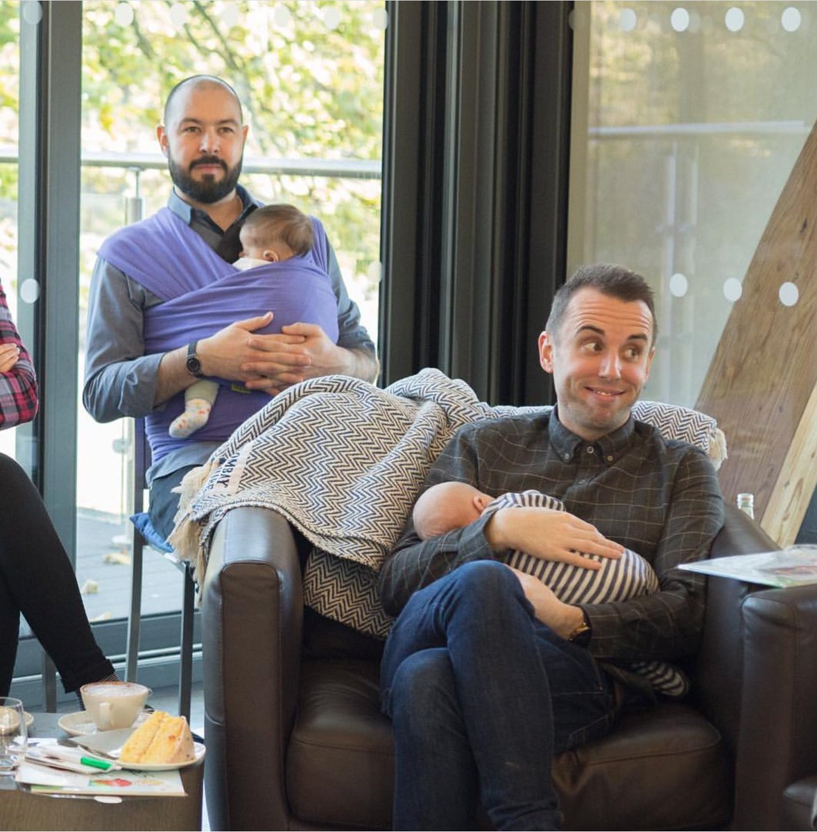 Coffee?Cake?Comfy Chair? babies welcome? These dads are enjoying the comfy surroundings of our 2 hour first aid class
#babyfirstaid #changingperceptions #welcoming #parenting #daddy #Parenting