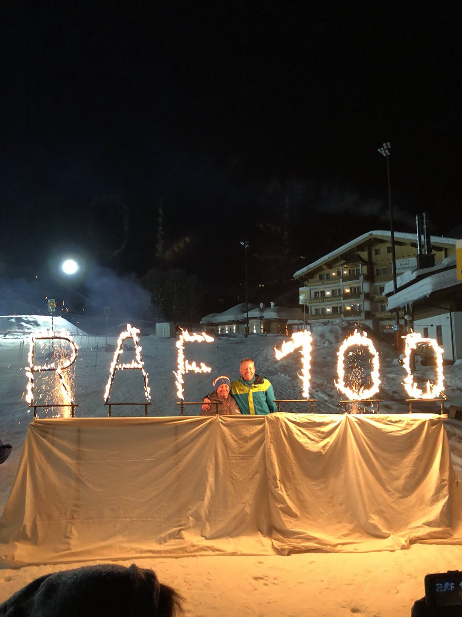 rafwintersport's tweet photo. RAF 100 celebrations. Thank you to our Austrian friends for an amazing show during the RAF ski and snowboard championships
#raf100 #royalairforce #rafsportslottery #rafnews #noordinaryjob #rafwsaa #rafsport #rafskichamps #rafsnowboarding #raftelemark https://t.co/Eamts6kCWn