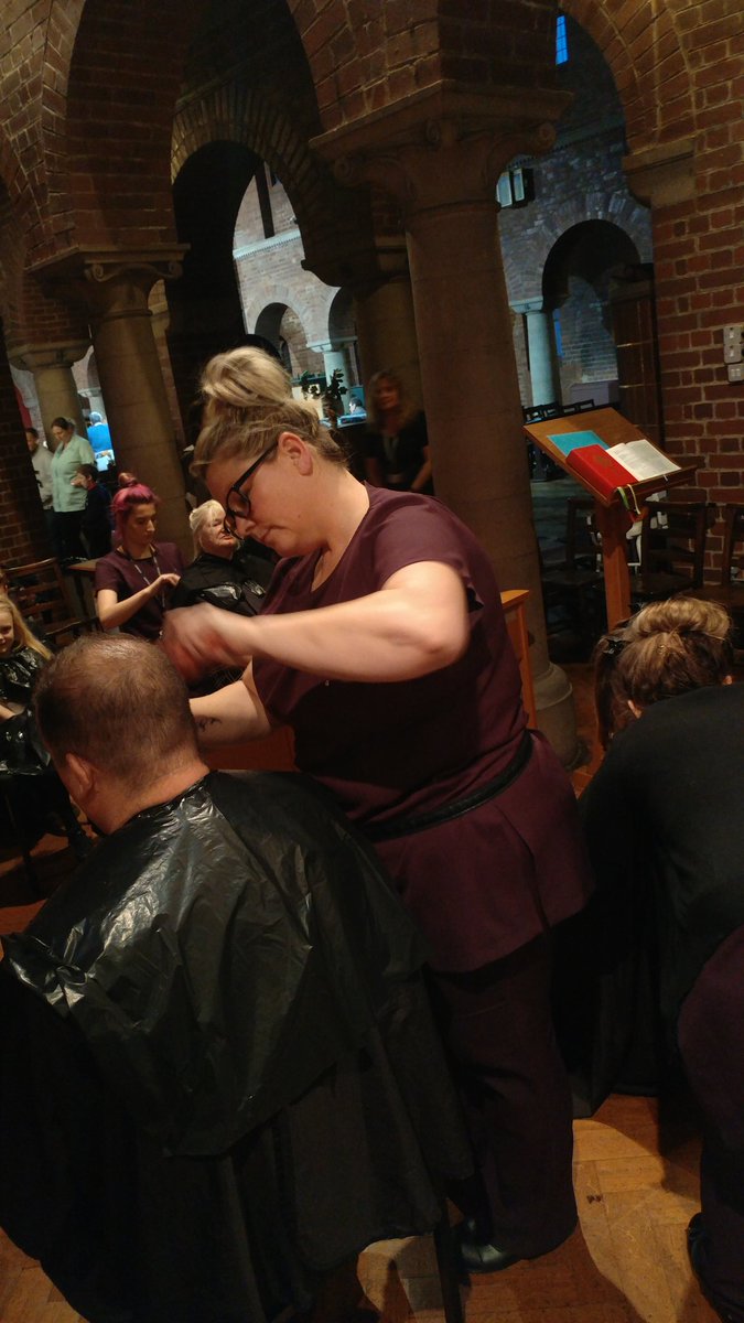 ChesterfieldAC's tweet image. Hairdressing students loved providing #haircuts for the community tonight at @GussiesRother #makeithappen