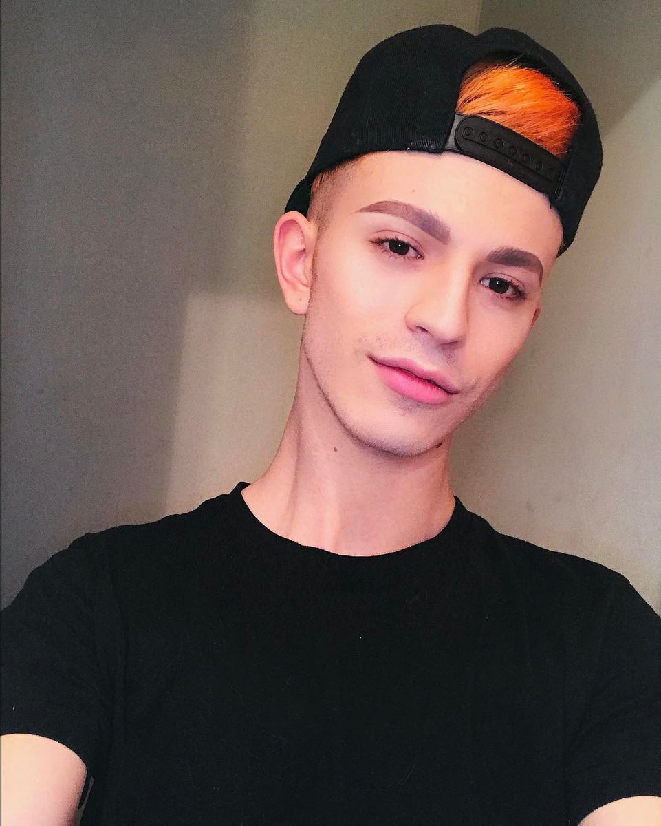 AquaraQween's tweet image. Wake me up #OUTOFDRAG