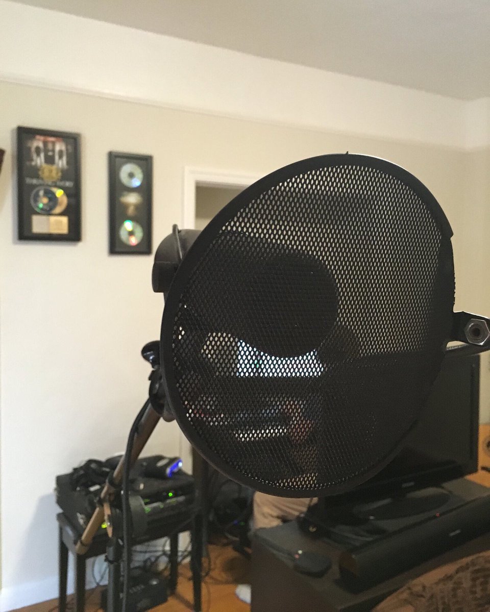 Thriving Ivory tweet media