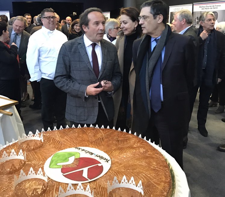 hautsdeseinefr's tweet photo. #Agenda #artisanat #metiersdebouche A 16h, @DevedjianP et @pierre_bedier recevront pour la 2e année consécutive les artisans boulangers-pâtissiers des #Hautsdeseine et des #Yvelines pour la traditionnelle galette, à l'Hôtel du Département
@cma92 #CMA78 https://t.co/oroIpK2TbS