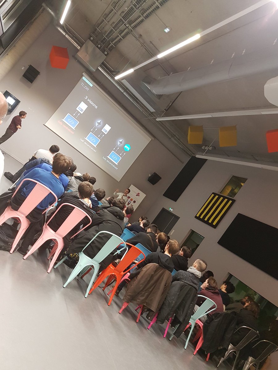gdgnantes's tweet photo. Merci @dlecan et @GuiillaumeN pour ce talk "testé, déployé, approuvé" ainsi qu'à @MilletDelphine et @OkazariBzh pour le talk #popmotion ! Maintenant place au partage autours d'un apéro offert par @Externatic 🍻🥜 https://t.co/TO5cGyWFwZ