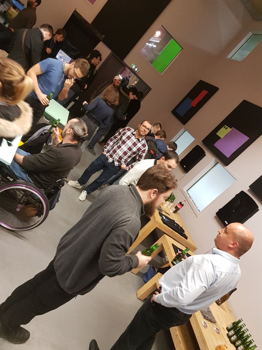 gdgnantes's tweet photo. Merci @dlecan et @GuiillaumeN pour ce talk "testé, déployé, approuvé" ainsi qu'à @MilletDelphine et @OkazariBzh pour le talk #popmotion ! Maintenant place au partage autours d'un apéro offert par @Externatic 🍻🥜 https://t.co/TO5cGyWFwZ