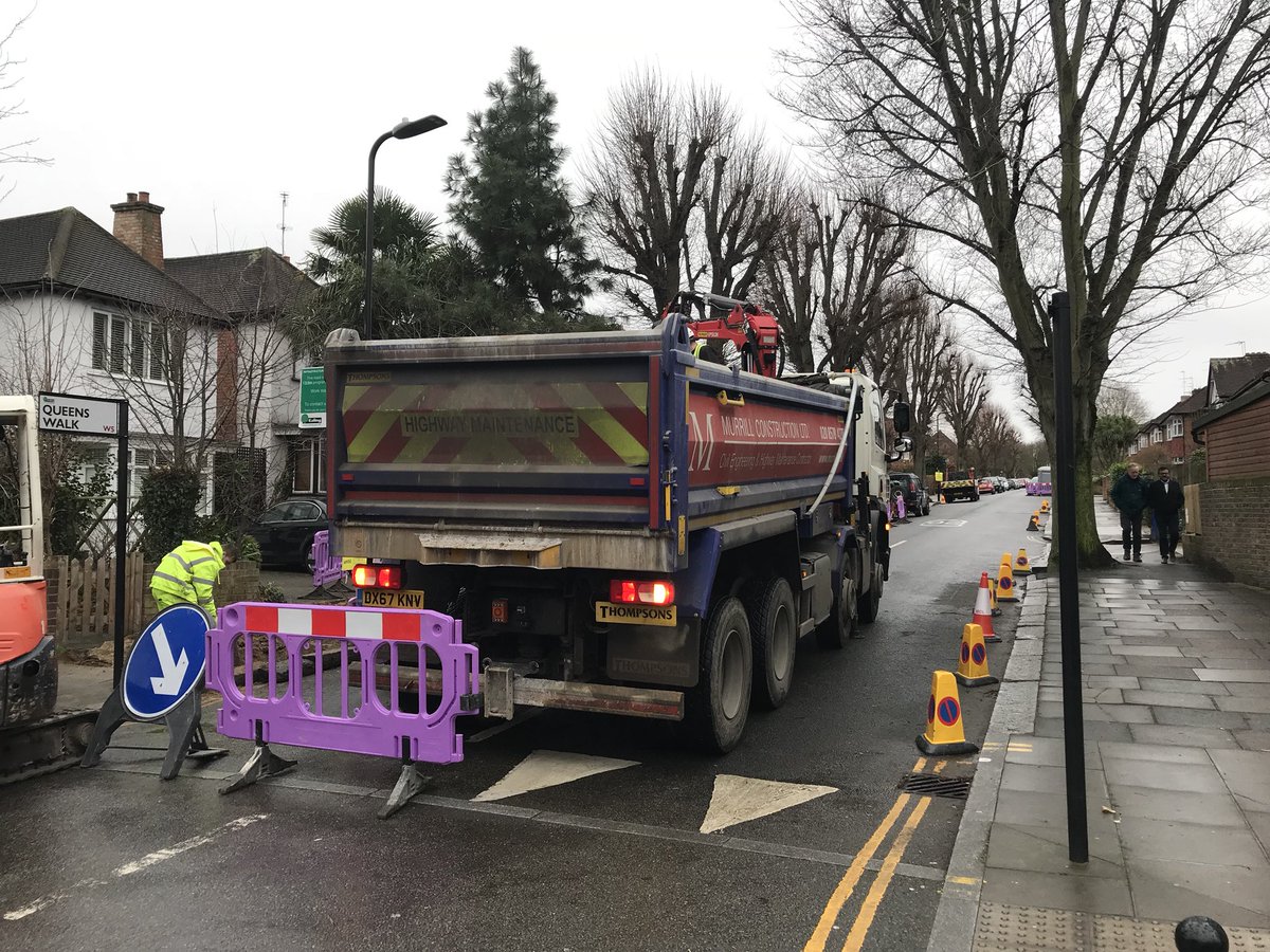JJM_Ealing's tweet photo. Reminder to all on @EalingHour that the pavements are being renewed on #Queens Walk off #Pitshanger #GBHighSt #PitshangerLane. Works started today and will take 6 weeks #becareful Good work @EalingCouncil improving #ClevelandWard #ThankYou #EalingHour https://t.co/1UfBNq0bK8