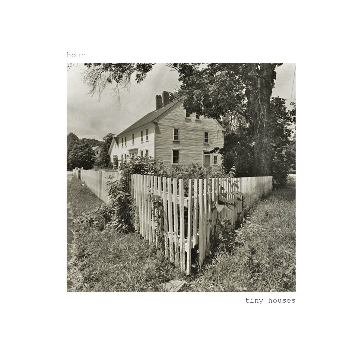 sleeper_records's tweet photo. Our (hour) next release is Tiny Houses by Hour out on tape and digital 2/15. Pre-orders are up now at our (hour) bandcamp. Check out these beautiful screen printed covers :) *Entrancing* instrumental music from members of Friendship @napsounnds @AbiReimold https://t.co/cwJgZXzhv8