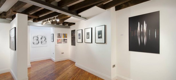 #OpenCall - your chance to exhibit alongside @bsaacollective <a href="/espaciogallery/">Espacio Gallery</a> this April. Curated by me along with <a href="/susanjmumford/">Susan J Mumford</a> <a href="/besmartaboutart/">Be Smart About Art</a> Open to artists of all media - apply by 31 January besmartaboutart.com/blog/403/open-…