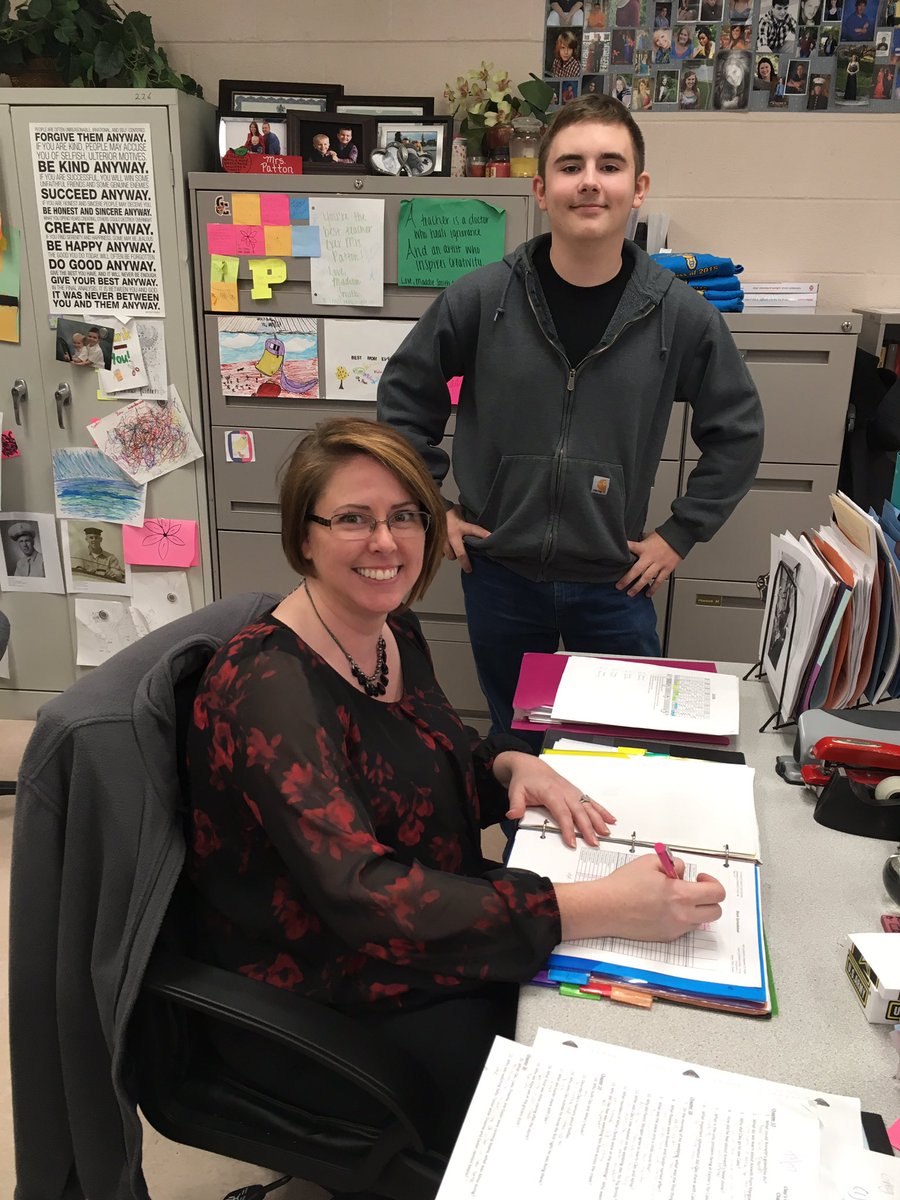 500 retweets and I take Mrs. Patton to prom, twitter do your thing