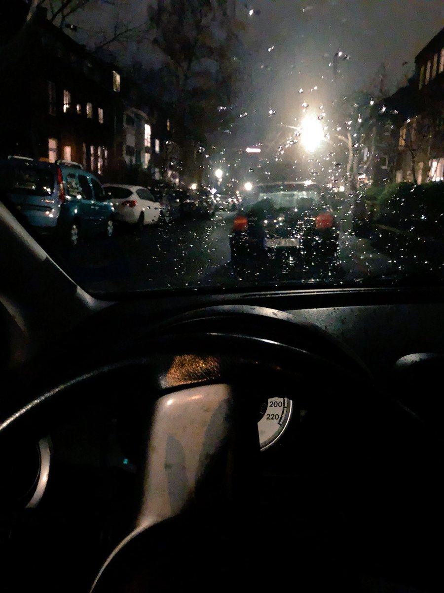 emiliacoeur's tweet photo. Ich wurde erlöst! 1,5 Stunden später darf ich nun nach Hause. 🎉🎉🎉 #gefangela https://t.co/WJ4kqWaYqC