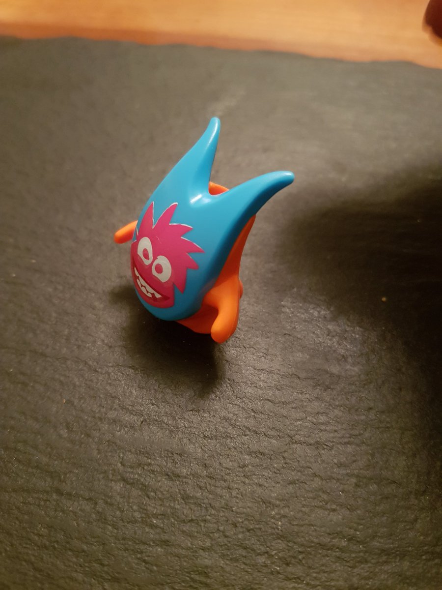 Just stood on  this little sharp bastard, not cool😲