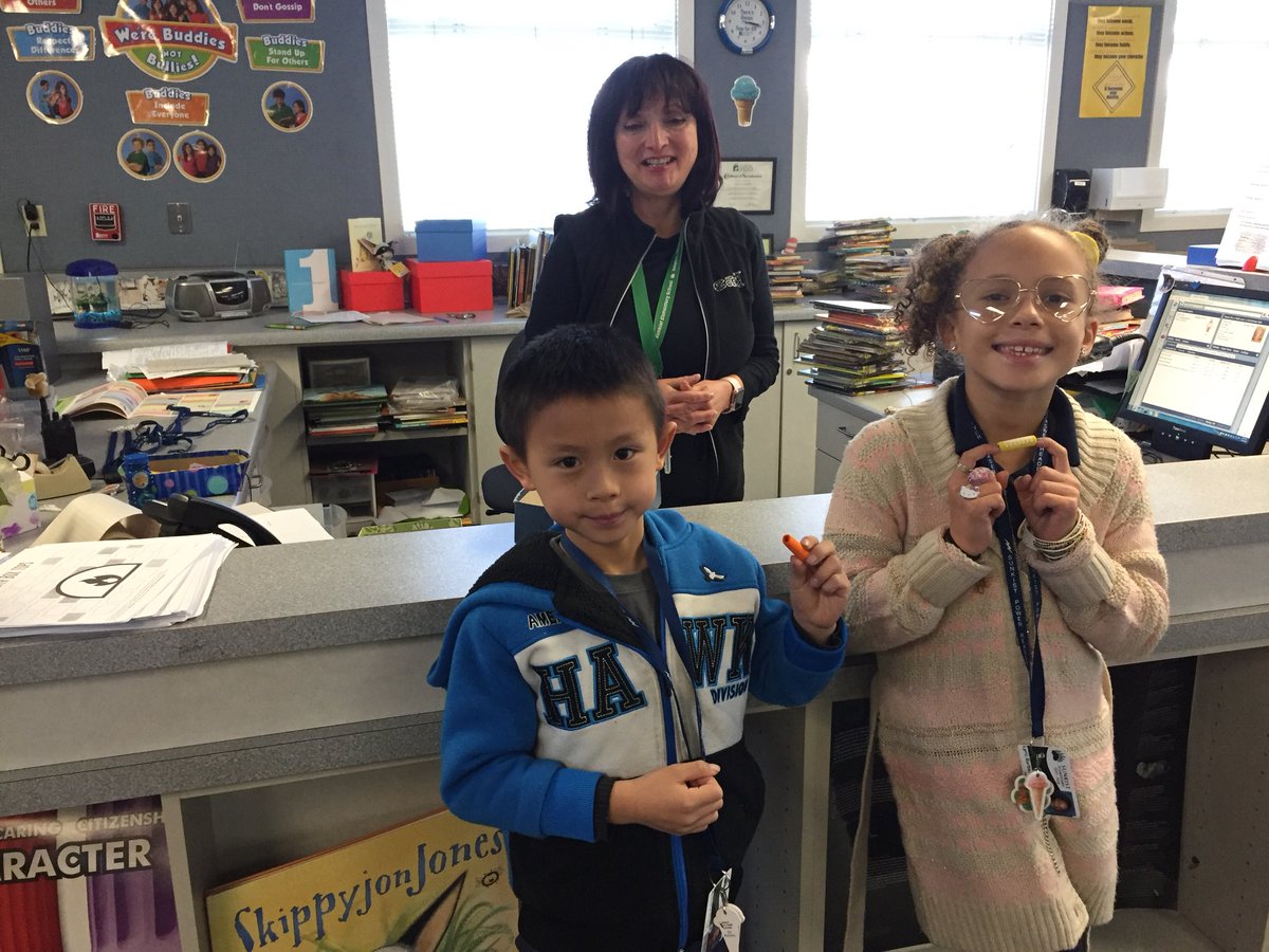 sunkistgaribay's tweet photo. First in our class to get their 50 point ice cream tag! #sunkistrocks #hsdpride https://t.co/G4T6upq16s