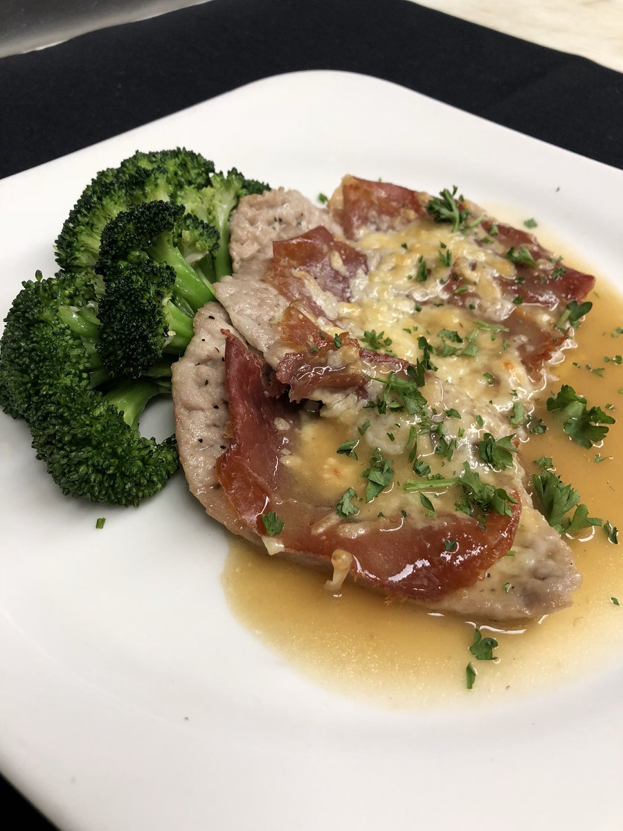 Just a few of our featured dishes for <a href="/CRWSTL/">CRWSTL</a>! Be sure to book a reservation ahead of time and add an “extra helping” donation for <a href="/OPFoodSearch/">OperationFoodSearch</a> 🥂