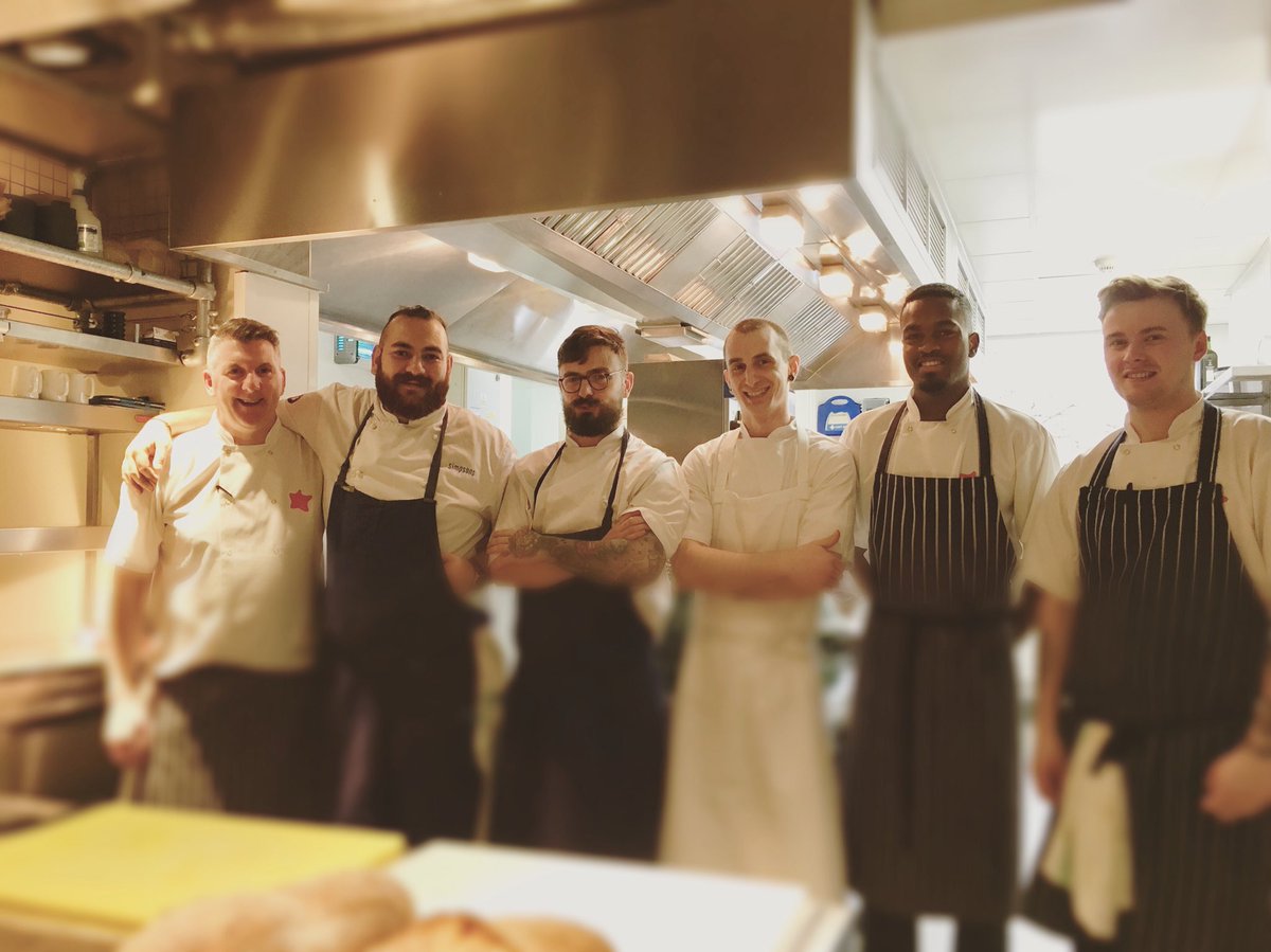 simpsons_rest's tweet photo. What a Monday! Hat’s off to @LKattou 👏🏻 a super yummy and successful evening 😋🍴🍻 Thanks to everyone who supported #popup #kitchentakeover #mondaymotivation #lovefood #foodie #foodies #Birmingham #purecraftbar #purity #puritybeer #purityale https://t.co/y0VL8vo4me