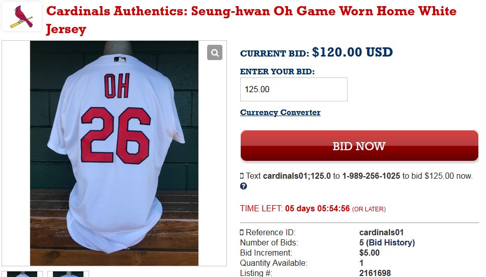 CardsAuthentics's tweet photo. Make sure you head over and check out the newly redesigned Auction page: https://t.co/k1K8mAVFI3 and bid on these great items! Not looking to bid? Make sure you check out the Buy Now section! #STLCards #CardsAuthentics #gameused https://t.co/9mhlPPucym