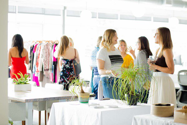 CollabSpaces's tweet image. The Riveter ( @theriveterco ) is a female-forward #coworking space in Seattle on a mission to help professional women advance. bit.ly/2Du7ioe

#workspace #women #Seattle