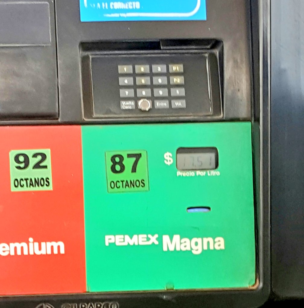 #SeVaEneroY van a ver que vamos a terminar con la #GasolinaMagna en 20 pesos. De la Premium y el Diesel mejor ni hablemos. #MalditoPRI #NecesitamosUnCambio