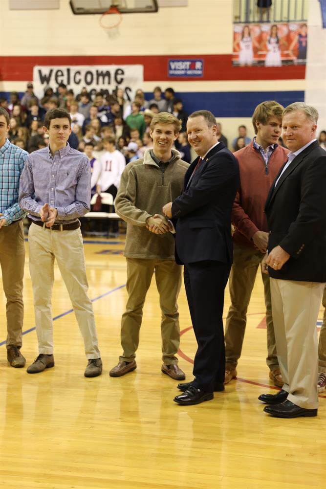 TrinityWildcats's tweet photo. Trinity's Boys Cross Country Team—the 4A 2017 State Champions—received their State Championship rings during a ceremony last Friday evening! #trinityxc #statechamps https://t.co/1tf2MfvFRM