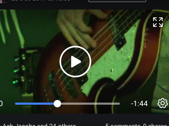 Hoohaa17's tweet photo. Please help. My son left this bass on the train with all his college work in it. He is studying @BIMMBrighton I can't afford a new one and he has worked so hard on his work. Please share to get it back. https://t.co/PUlWKJEBH3