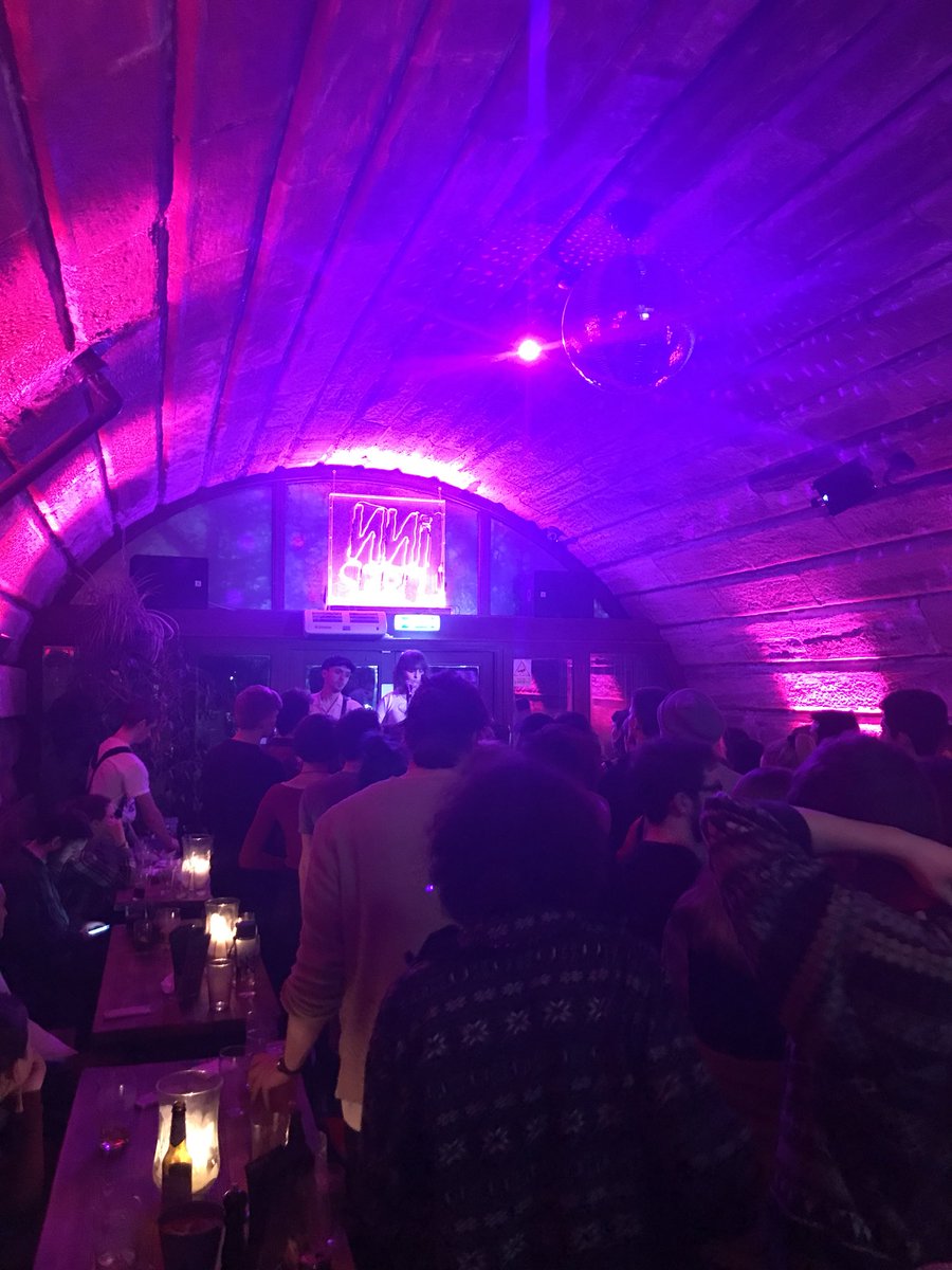 KieraGriffiths1's tweet photo. Great turnout to see @LeylaJosephine1  and all the other talented artists tonight!
#mysociallife #glasgowpoet https://t.co/3DEY3ew9WJ