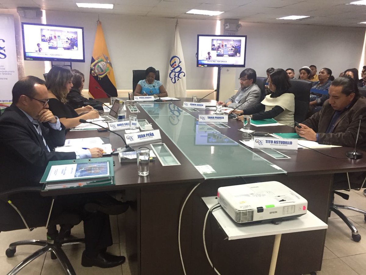 Inicia Sesión del #PlenoCPCCS, pueden seguirla en tiempo real a través del siguiente enlace bit.ly/2xV10fB