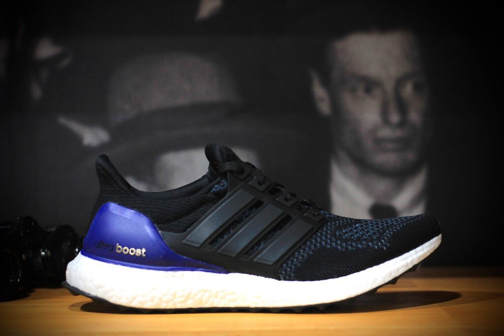 KicksDealsCA's tweet photo. The internets out here acting like the Ultra Boost is the first runner ever made and anything else is a rip off. The Presto is the real OG (est. 2000) https://t.co/7VRx6lPmu0
