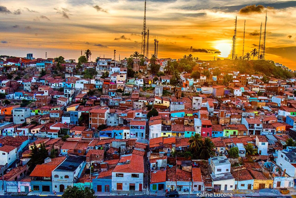 carlose55psd's tweet image. Hoje o bairro de Mãe Luiza faz 60 anos de vida. Quero parabenizar este grande bairro de Natal. É lá onde está nossa escola municipal Antônio Campos, a melhor avaliada pelo ENEM, na nossa cidade. Exemplo para o Brasil.