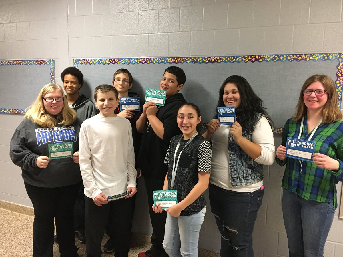 RodesReaders's tweet photo. These students are AWESOME! They worked so hard improving their reading skills using the Exact Path Program. Every one of them showed growth on the second diagnostic test!  Hurray for the power of practice, and these kids practiced hard!  #FalconPride  #persistancepaysoff https://t.co/E1zCyqrGxv