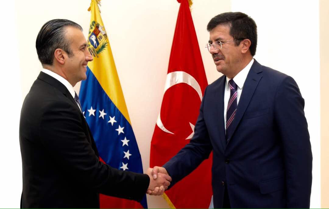 hugbelpsuv's tweet photo. Participamos en la I Reunión de la Comisión Económica Conjunta Venezuela-Turquía para ampliar y fortalecer el intercambio comercial entre ambas naciones #EleccionesEnDefensaDeLaPaz @NicolasMaduro 🇻🇪🇹🇷 https://t.co/85QIO0Ep0r
