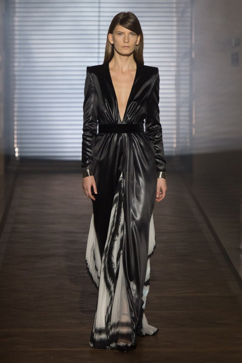 BoF's tweet photo. Just in, see all the looks from Clare Waight Keller's first couture collection for @givenchy: https://t.co/vbymUmKjPN https://t.co/CxpLGCxv2H