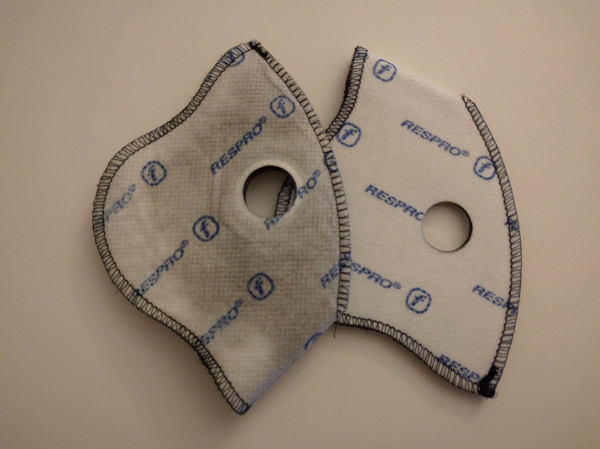 JavierSanPablo's tweet photo. @RBRTwiter @EmergenciasMad @MADRID Respro Techno, sin conocer otras te la recomiendo. La llevo usando 2 años y creo que merece lo que vale. Cuando cambias un filtro y ves lo negro que está...🤢 Él de la foto tiene 52 horas de uso, para tirar... https://t.co/y5dJbyZsKc