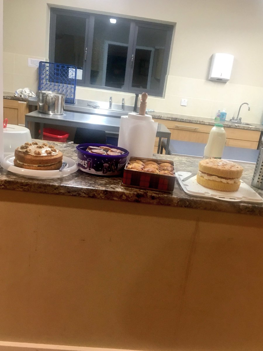 How fixtures evenings should be done...plenty of cake &amp; coffee! Thanks to all who came tonight to help organise the Women &amp; Girls calendar - there is PLENTY coming in 2018! 🏏