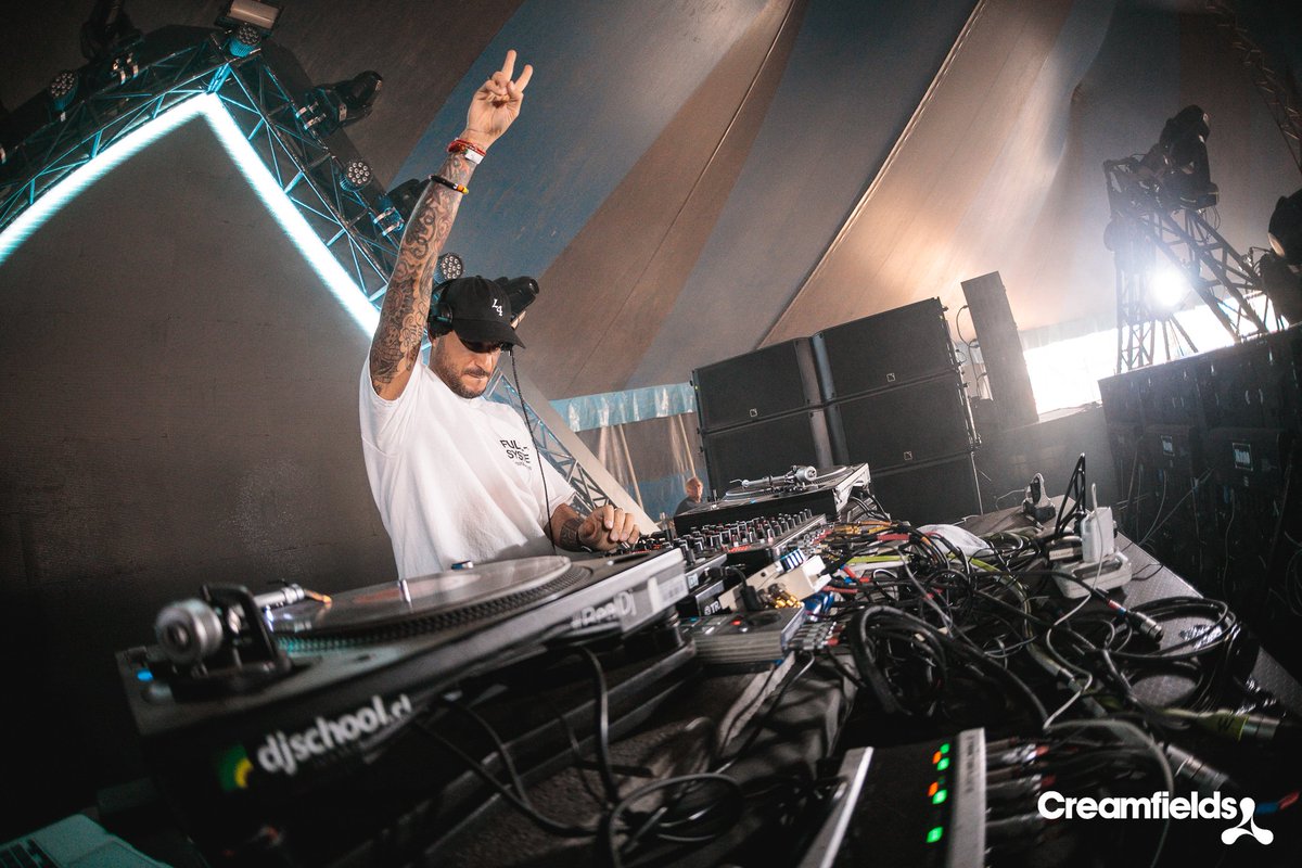 street_machine's tweet photo. El fiestón que armó @LocoDiceOFC en #CreamArena estuvo WOW. #MomentoCreamfields #CreamfieldsCL https://t.co/oF5D2HGRCI