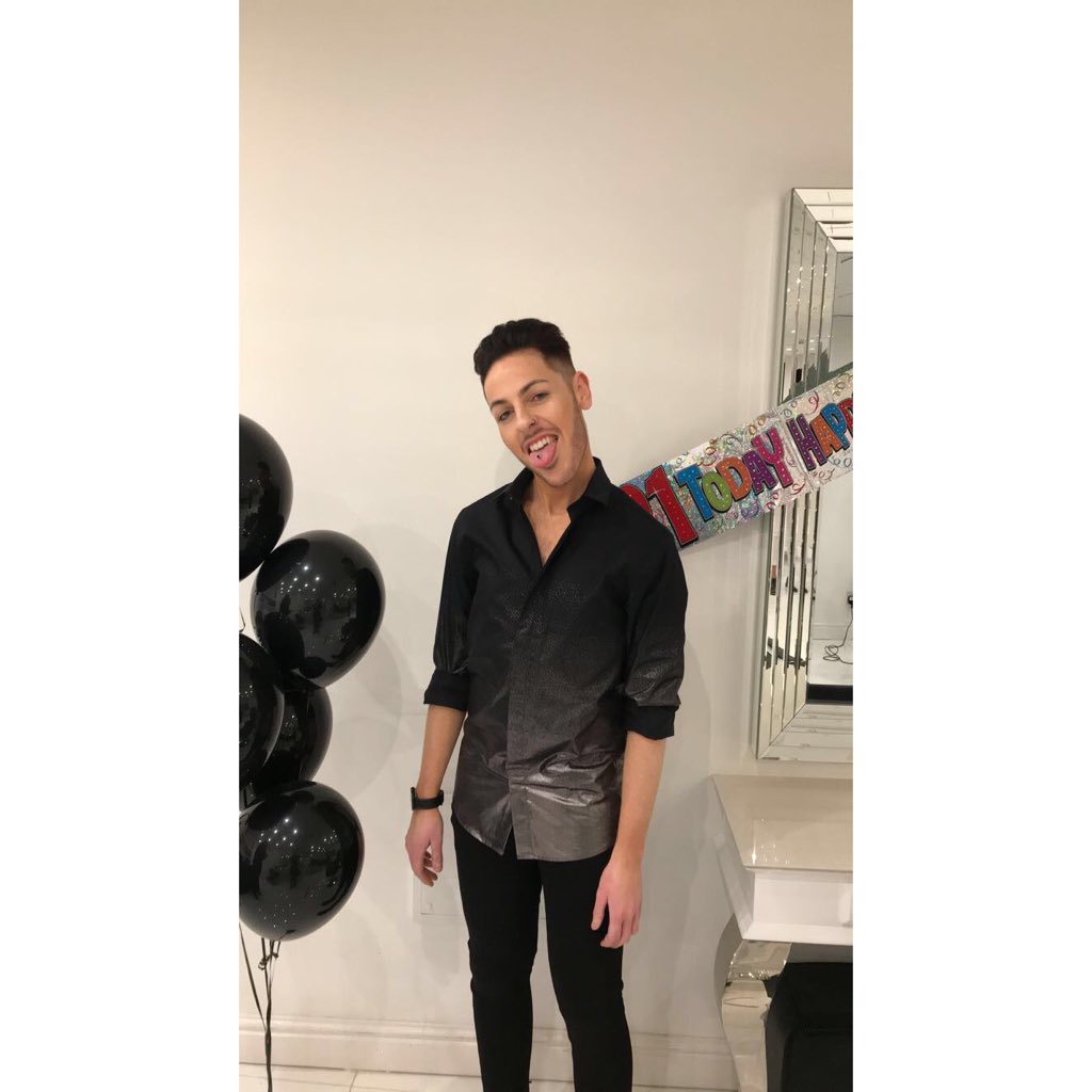 davehartmannx's tweet image. #NewProfilePic