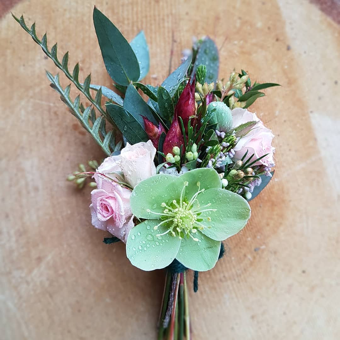 My <a href="/Confetti_Awards/">Confetti Awards</a> corsage
#top10 #girlsinbusiness #ownboss #myshop #weddingflorist #florist #weddingideas #mystyle #peeblesfleurs #standoutfromthecrowd #weddingday #bride #ido #marryme