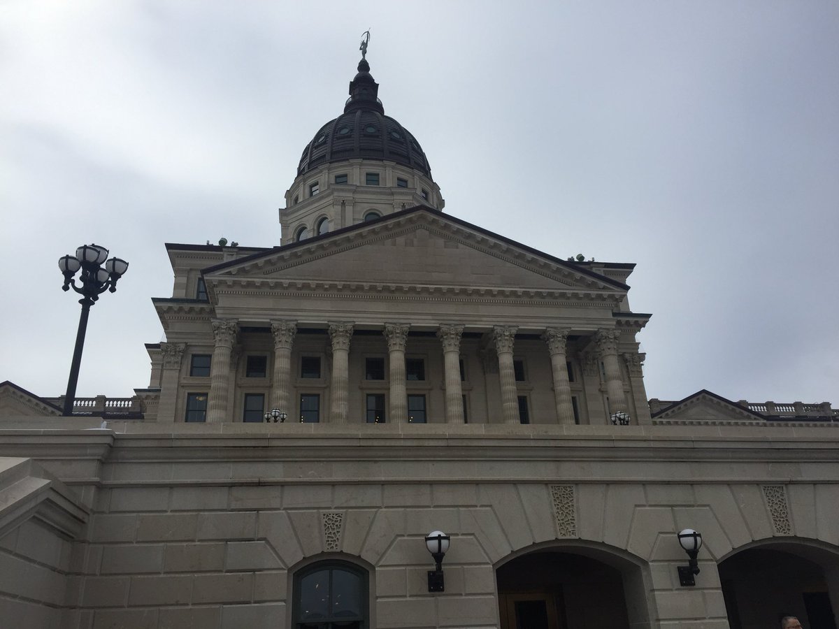 tjgoracke1979's tweet image. 4th grade field trip to the state capitol of Kansas!!!