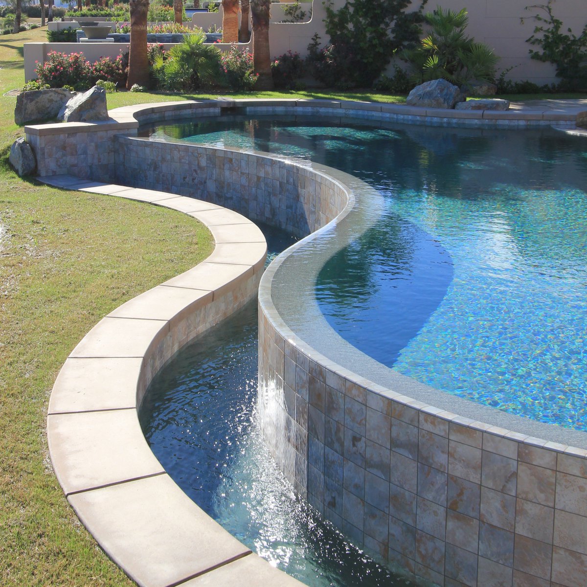 swimmingpoolcom's tweet photo. Enjoy the beauty of natural stone with Sierra Blue Slate pool tile from NPT.
#backyardliving #designlife #luxury #pooldesign #inspiration #tile #glasstile #designinspiration #designideas #poolideas #luxuryliving #backyardbliss #nptpool #outdoorliving #nptpoolproducts https://t.co/yjODp2YxN2