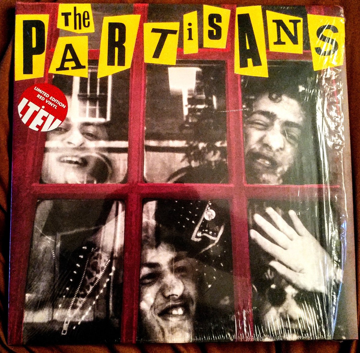 RaygozaMusic's tweet photo. Now playing...

#BastardsInBlue https://t.co/nTbVXlT2lw