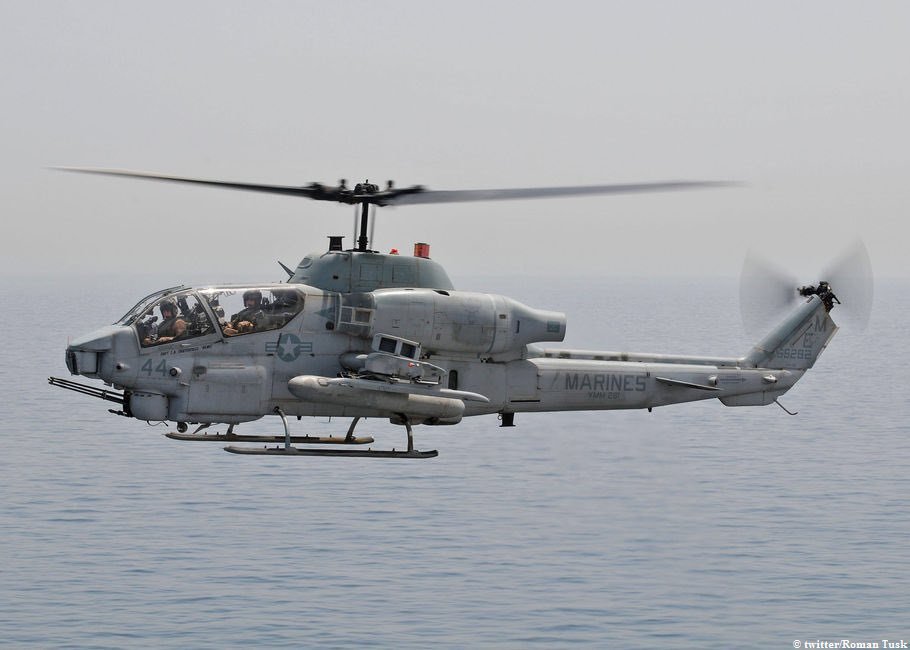 “Япония потребовала от США прекратить полеты вертолетов "Кобра&...