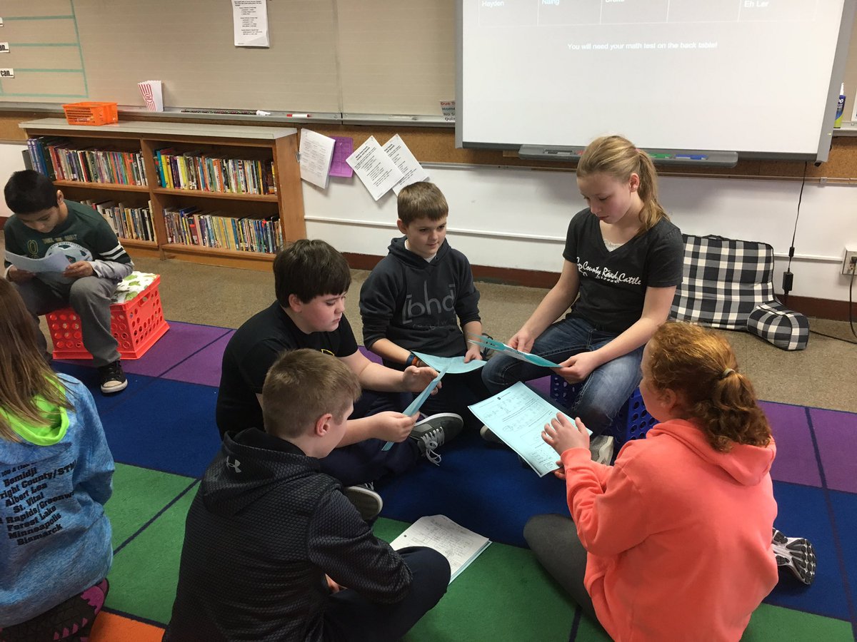 5thGradeKaasa's tweet photo. These students had a lot of "Aha" moments when discussing fractions used in story problems today! ➕➖💡🙋🏼‍♂️ #ALASconnectED @ALASconnectED https://t.co/EpEGq5PS1p