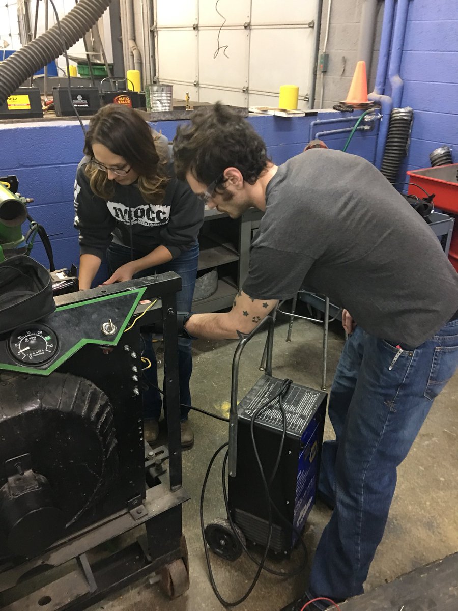 MeceolaTech's tweet photo. Career Connect@ MeceolaTech hosting an informational open house! Free technical training for adults completing their GED or High School Completion. #careerconnect@meceolatech #meceolatech #skilledtrades https://t.co/tT3hiEafW4