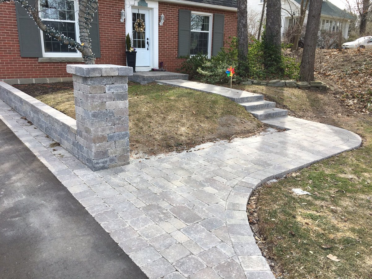 #nationallandscape #interlockingstone #unilock #brusselsblock