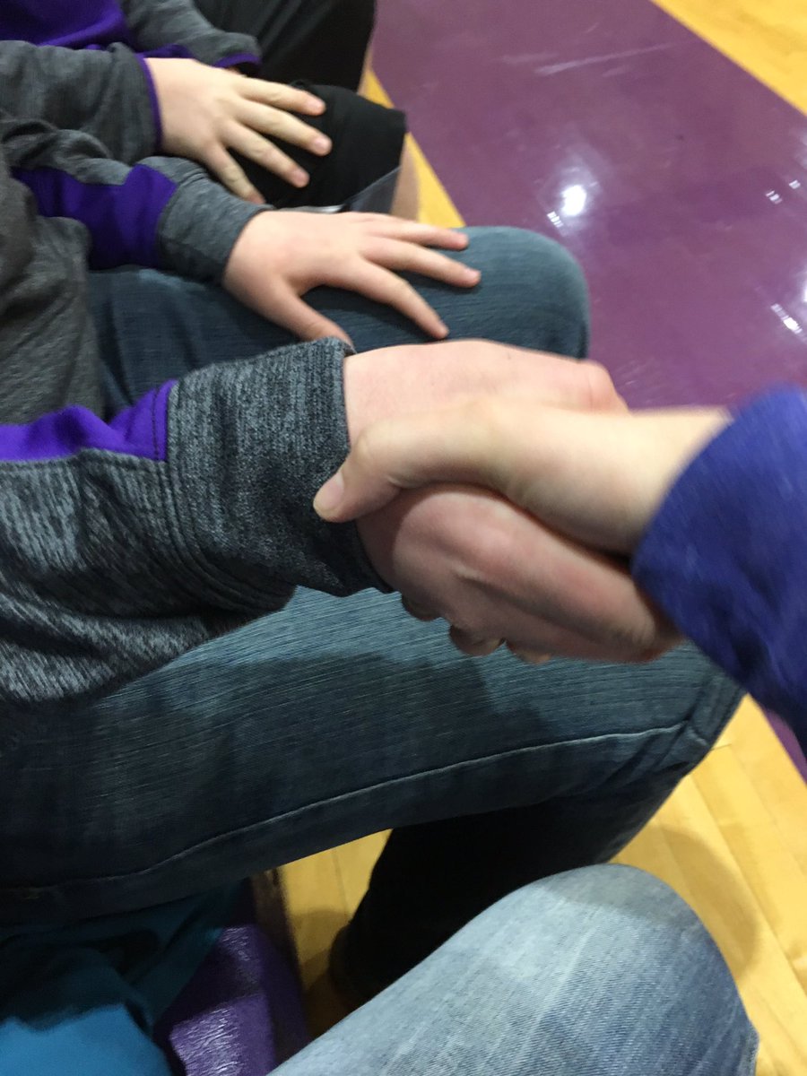 1000 retweets and <a href="/GageGullickson/">Gage Gullickson</a> will go out for golf. Get this kid on the course people.